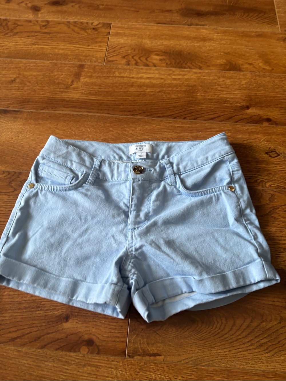 Crown & Ivy blue stretch shorts in size 8